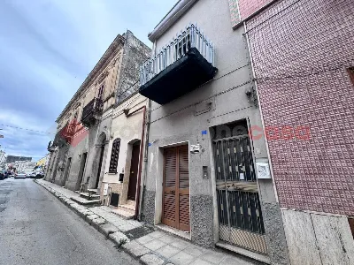 Palazzo/Stabile a Pulsano