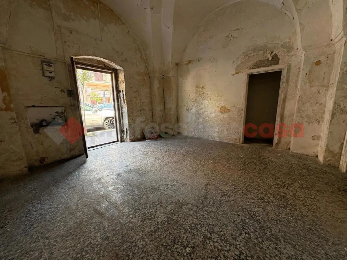 Palazzo/Stabile in vendita a Pulsano - foto 3