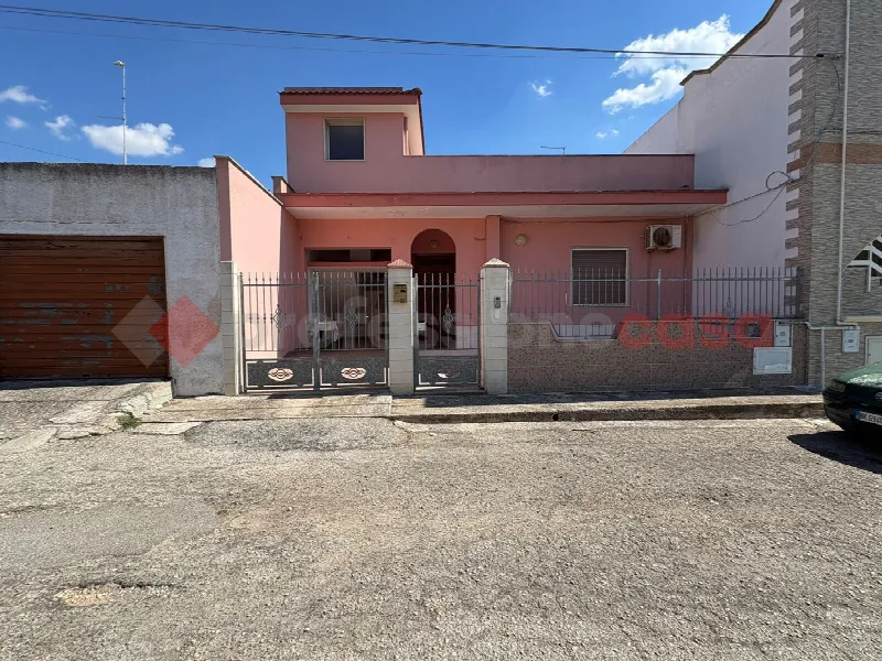 Casa Indipendente in vendita a Pulsano - foto 1