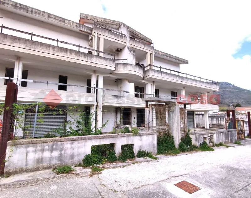 Casa Indipendente in vendita a Mercato San Severino - foto 1