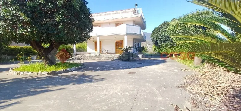 Villa in vendita a Nocera Superiore - foto 1