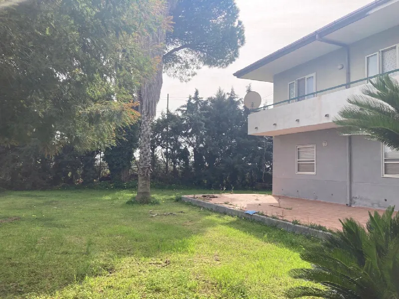 Villetta a schiera in vendita a Battipaglia - foto 1