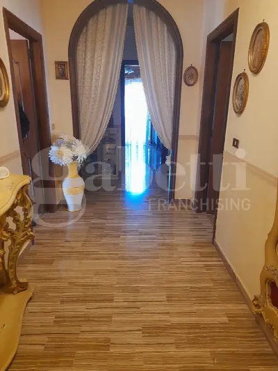 Appartamento in vendita a Olevano sul Tusc... - foto 1