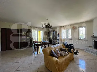 Villa in vendita a Montecorvino Rovella - foto 6