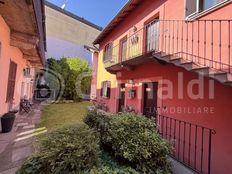 Appartamento in vendita a Milano, Bisceglie, Baggio, Olmi - foto 1