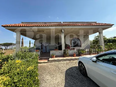 Villa a Nettuno