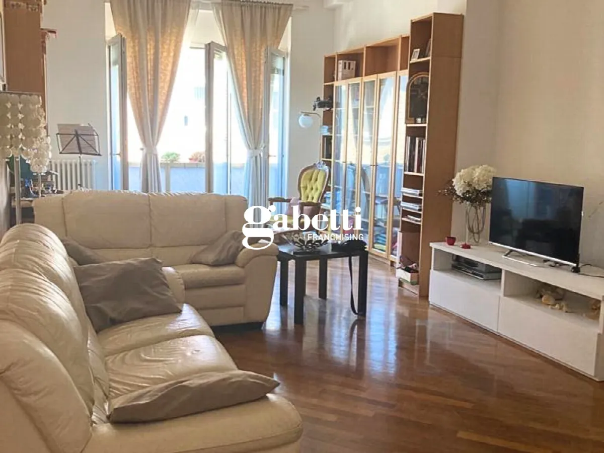 Appartamento in vendita a Rimini, Centro - foto 2