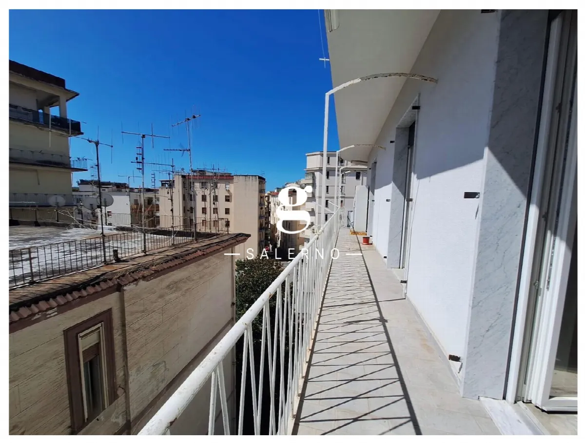 Appartamento in vendita a Salerno, Centro Storico, Teatro Verdi, Centro - foto 2