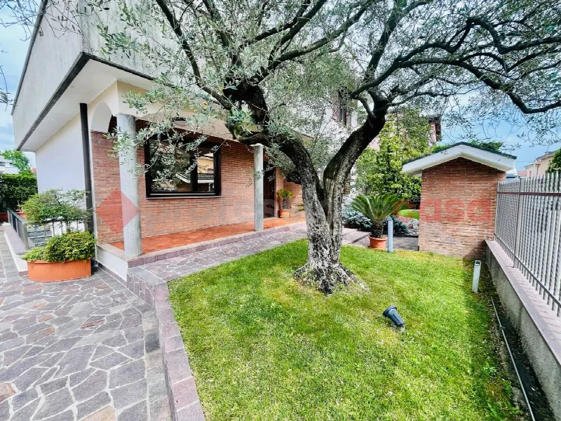 Villa in vendita a Canegrate - foto 5