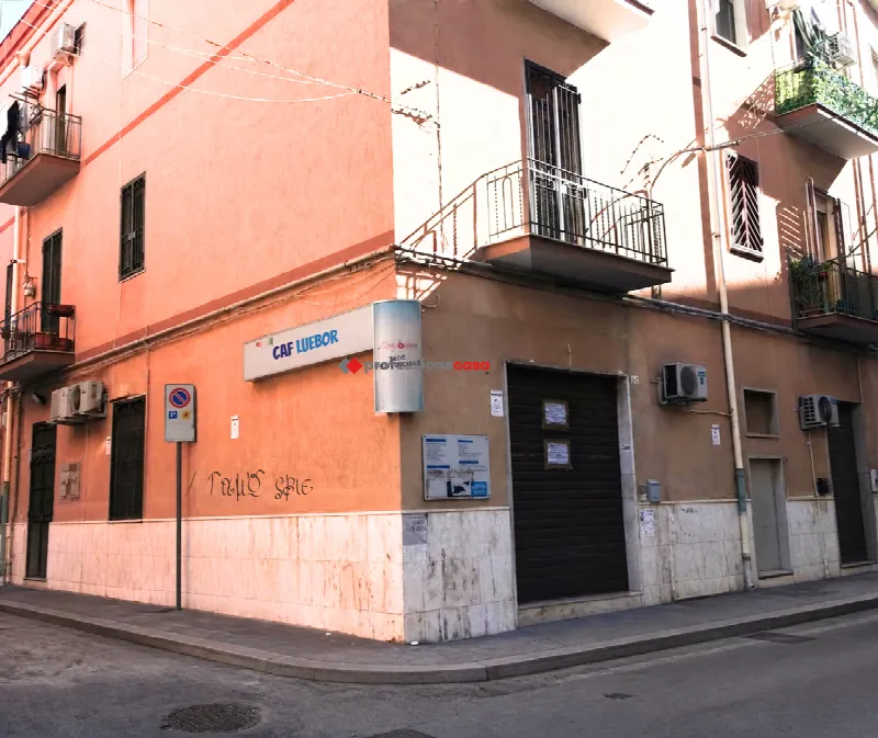 Ufficio in vendita a Foggia, Centro - foto 1