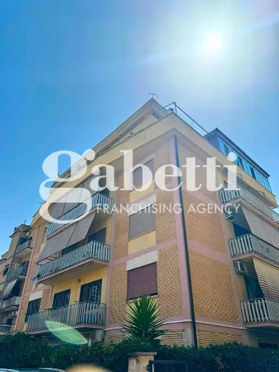 Appartamento in vendita a Roma, Alessandri... - foto 2
