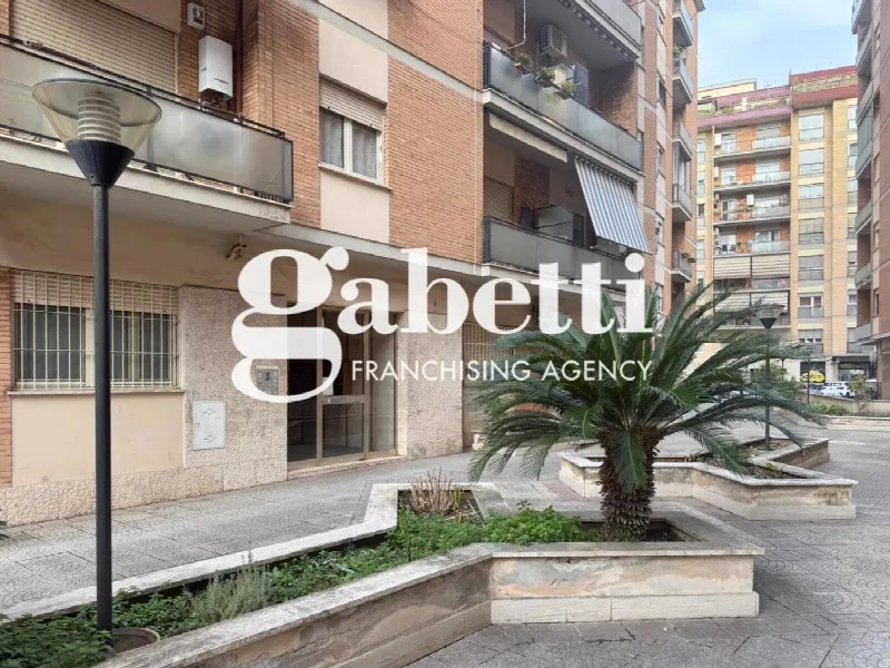 Appartamento in vendita a Roma, Monti Tiburtini, Pietralata - foto 1