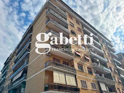 Appartamento a Roma