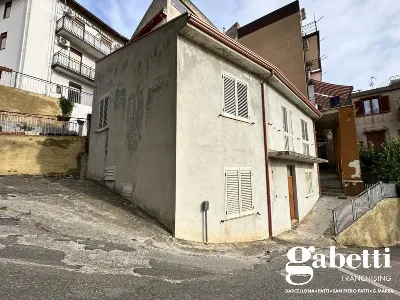 Casa Indipendente a Montagnareale