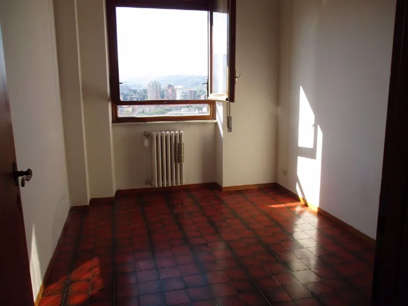Appartamento in vendita a Terni, Centro, centro storico - foto 9