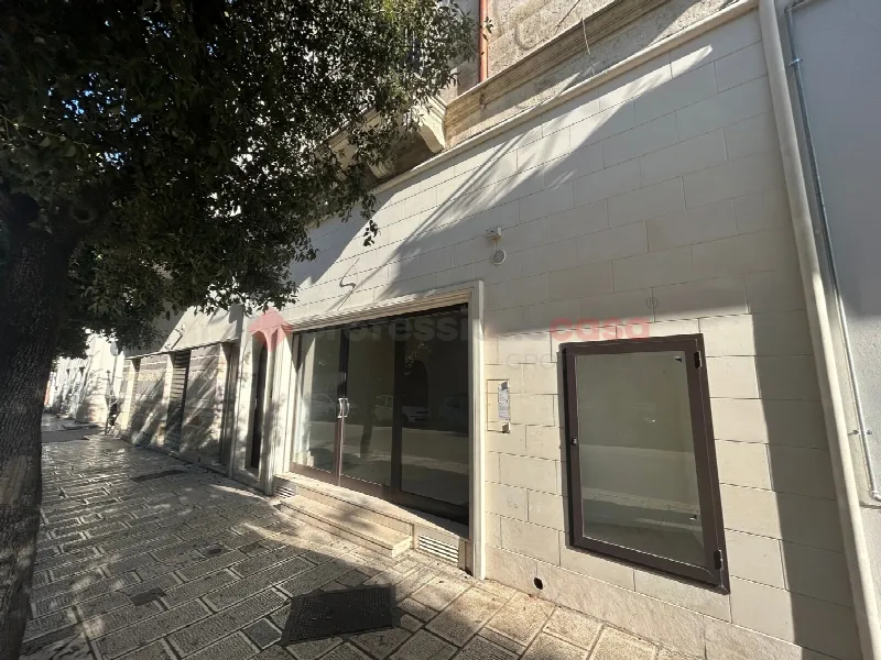 Palazzo/Stabile in vendita a Grottaglie - foto 3