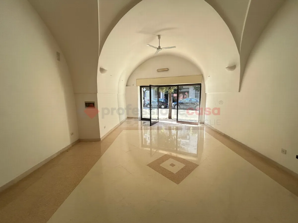 Palazzo/Stabile in vendita a Grottaglie - foto 4