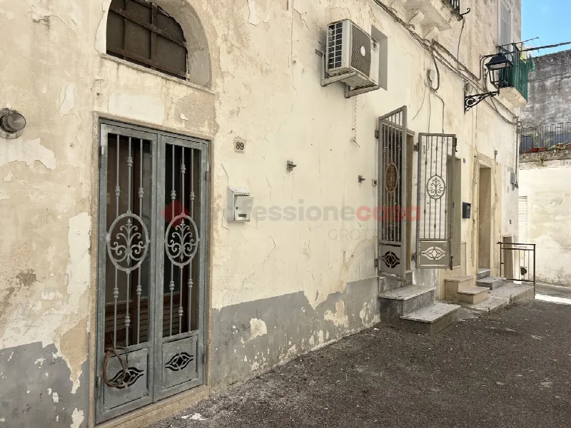 Casa Indipendente in vendita a Grottaglie - foto 2