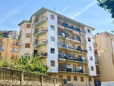 Appartamento in vendita a Imperia, Porto m... - foto 1