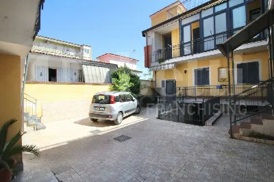 Casa Indipendente in vendita a Arzano - foto 3