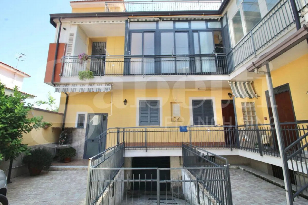 Casa Indipendente in vendita ad Arzano - foto 4