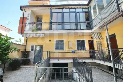 Casa Indipendente in vendita a Arzano - foto 4