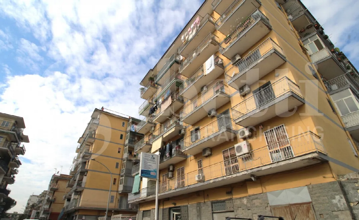 Appartamento in vendita ad Arzano - foto 2