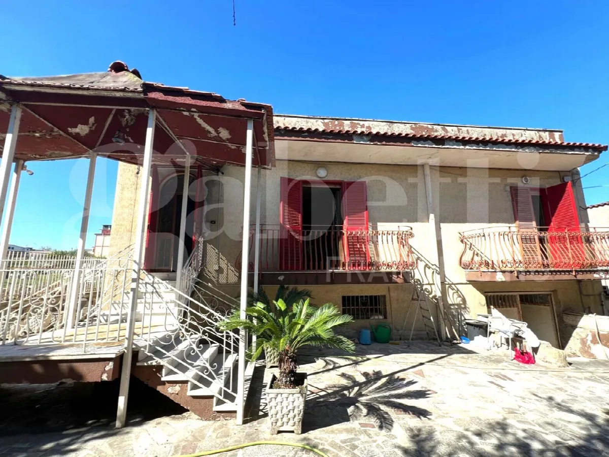 Casa Indipendente in vendita ad Arzano - foto 2