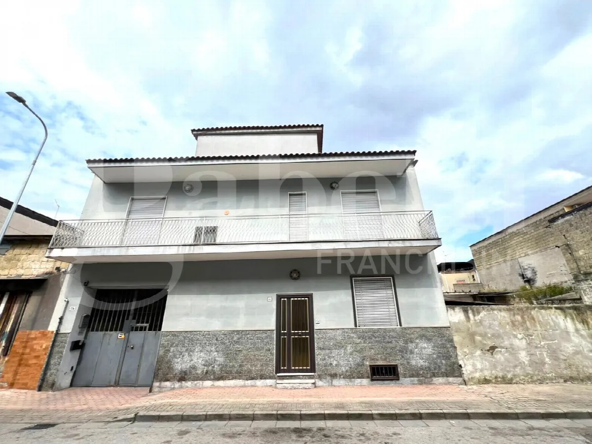 Casa Indipendente in vendita ad Arzano - foto 2