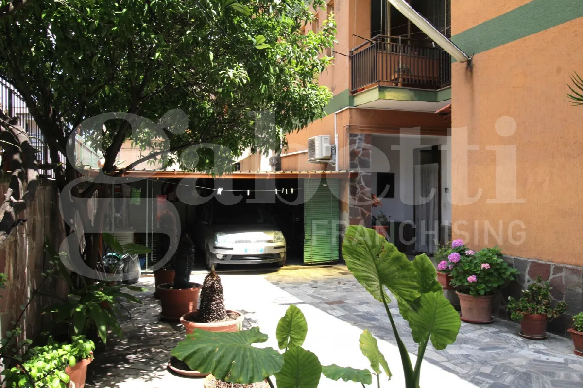Casa Indipendente in vendita ad Arzano - foto 4