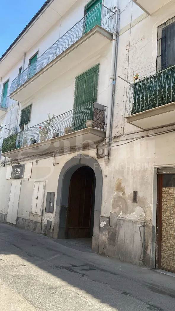 Palazzo/Stabile in vendita a Aversa - foto 1
