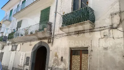 Palazzo/Stabile in vendita a Aversa - foto 2