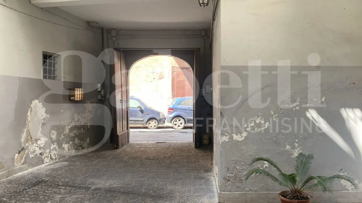 Palazzo/Stabile in vendita ad Aversa - foto 3