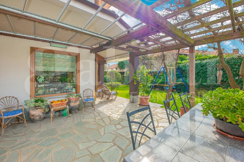 Villa in vendita a Rivoli - foto 1