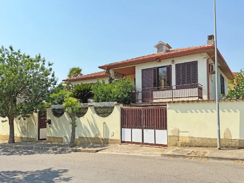 Villetta a schiera in vendita a Sanluri - foto 1