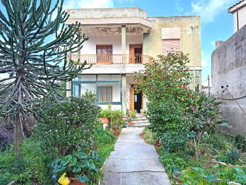 Casa Indipendente in vendita a Gonnosfanadiga - foto 1