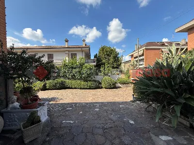 Villa in vendita a Castel Gandolfo - foto 1
