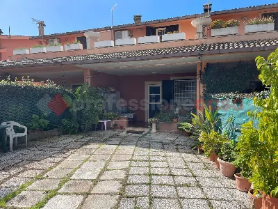 Villetta a schiera in vendita a Ardea - foto 1