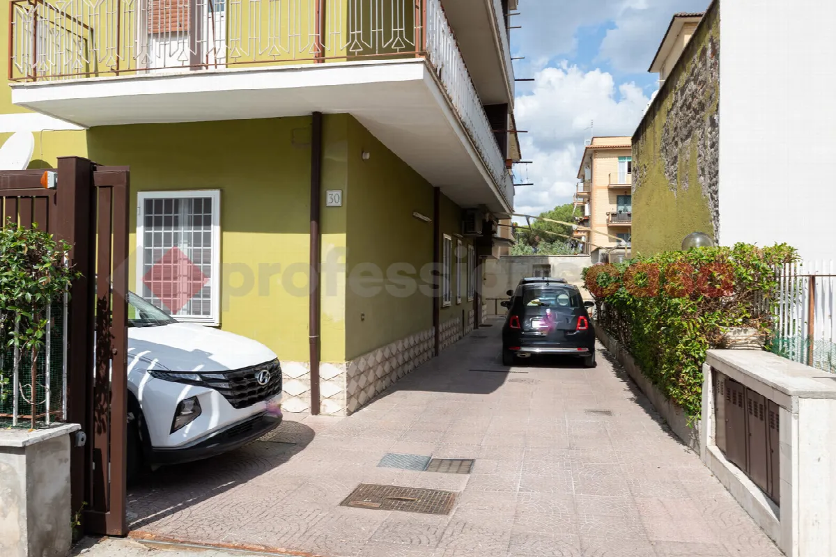 Appartamento in vendita a Roma, Ponte Di Nona, Torre Angela - foto 3