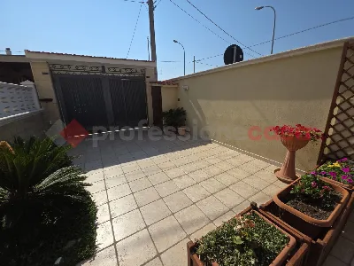 Casa Indipendente in vendita a Taranto, Sa... - foto 2