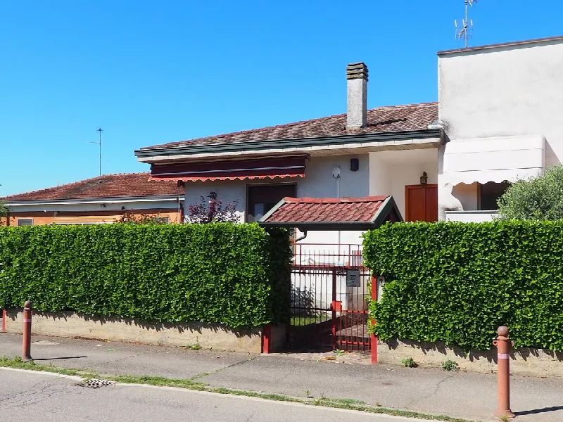 Casa Indipendente in vendita a Cassano d'Adda - foto 1