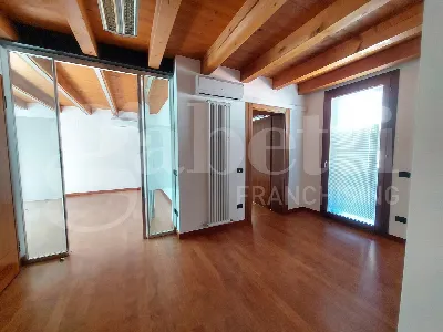 Appartamento in vendita a Treviso, Intorno... - foto 1