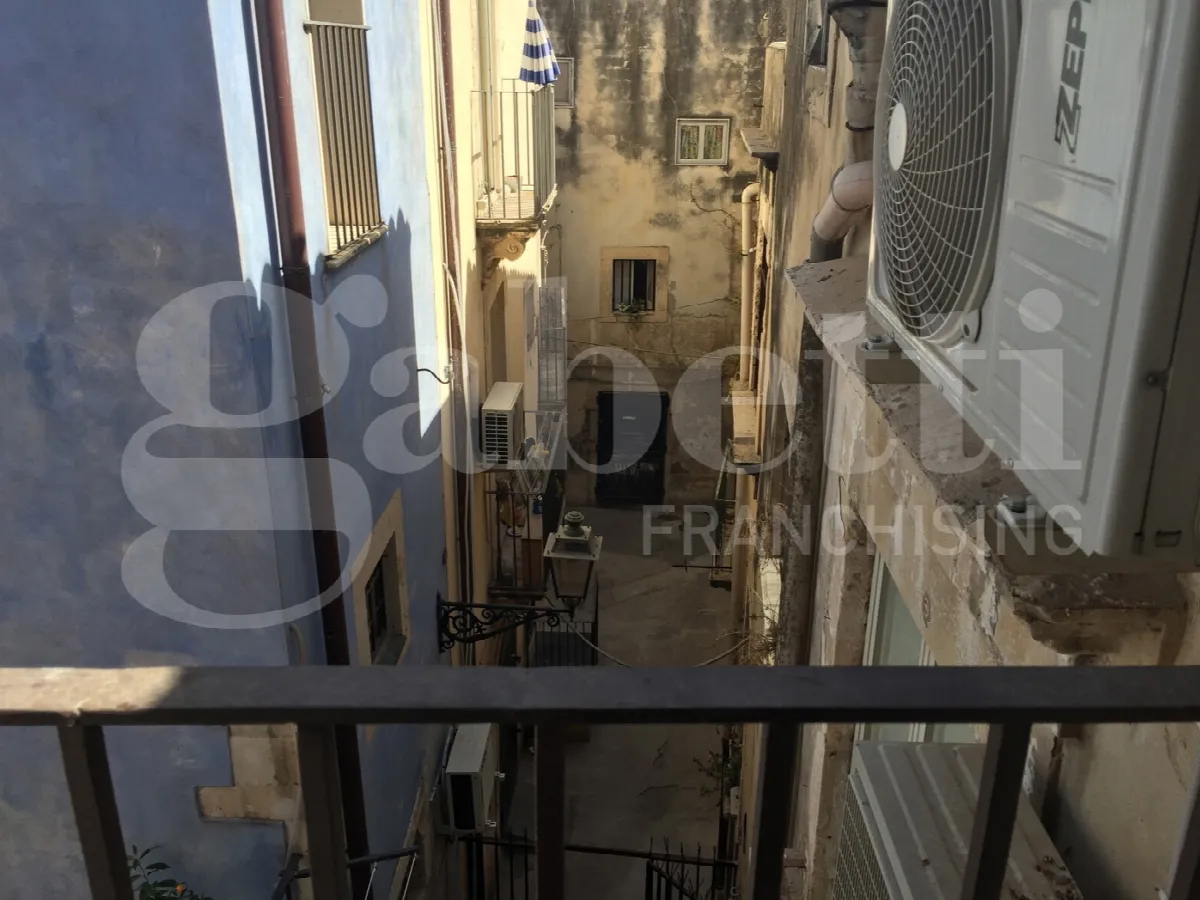 Casa Indipendente in vendita a Siracusa, Umberto, Ermocrate, Ortigia - foto 2
