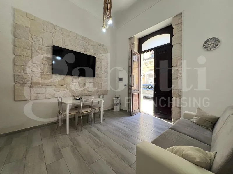 Casa Indipendente in vendita a Siracusa, Gelone, Cadorna, Borgata, Santa Lucia - foto 1