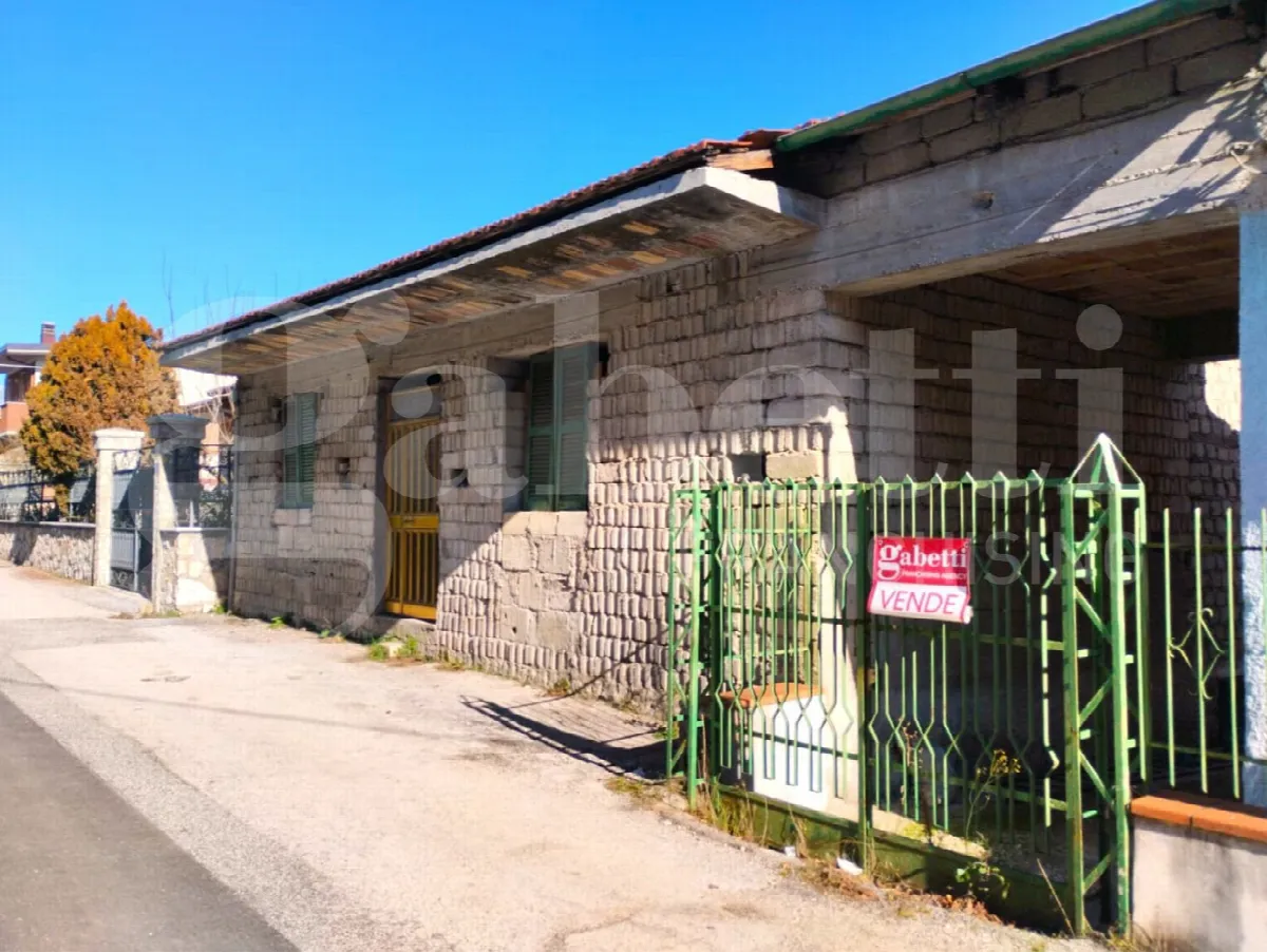 Casa Indipendente in vendita ad Avezzano - foto 2