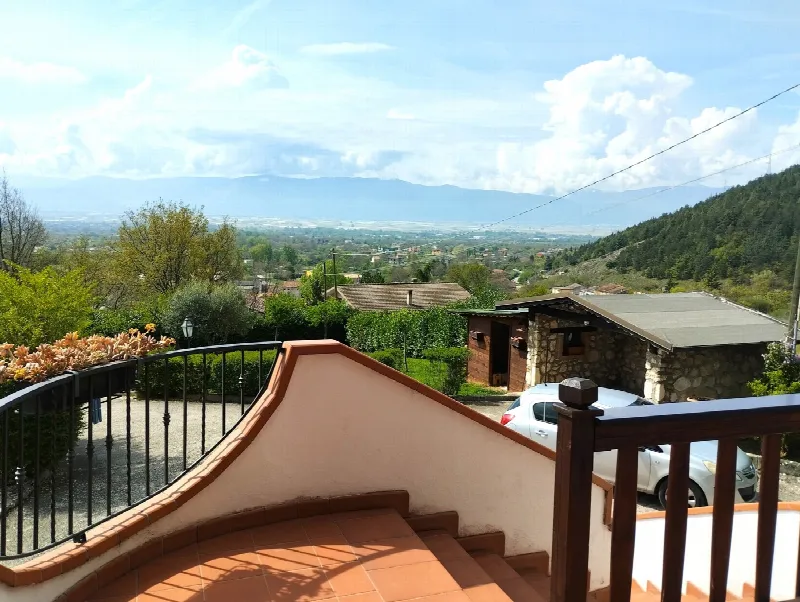 Casa Indipendente in vendita a Celano - foto 2