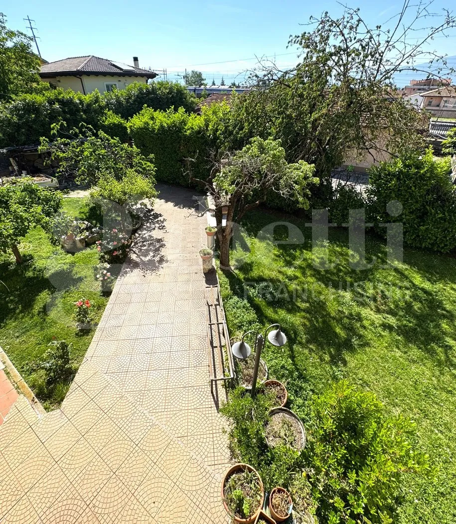 Casa Indipendente in vendita ad Avezzano - foto 4