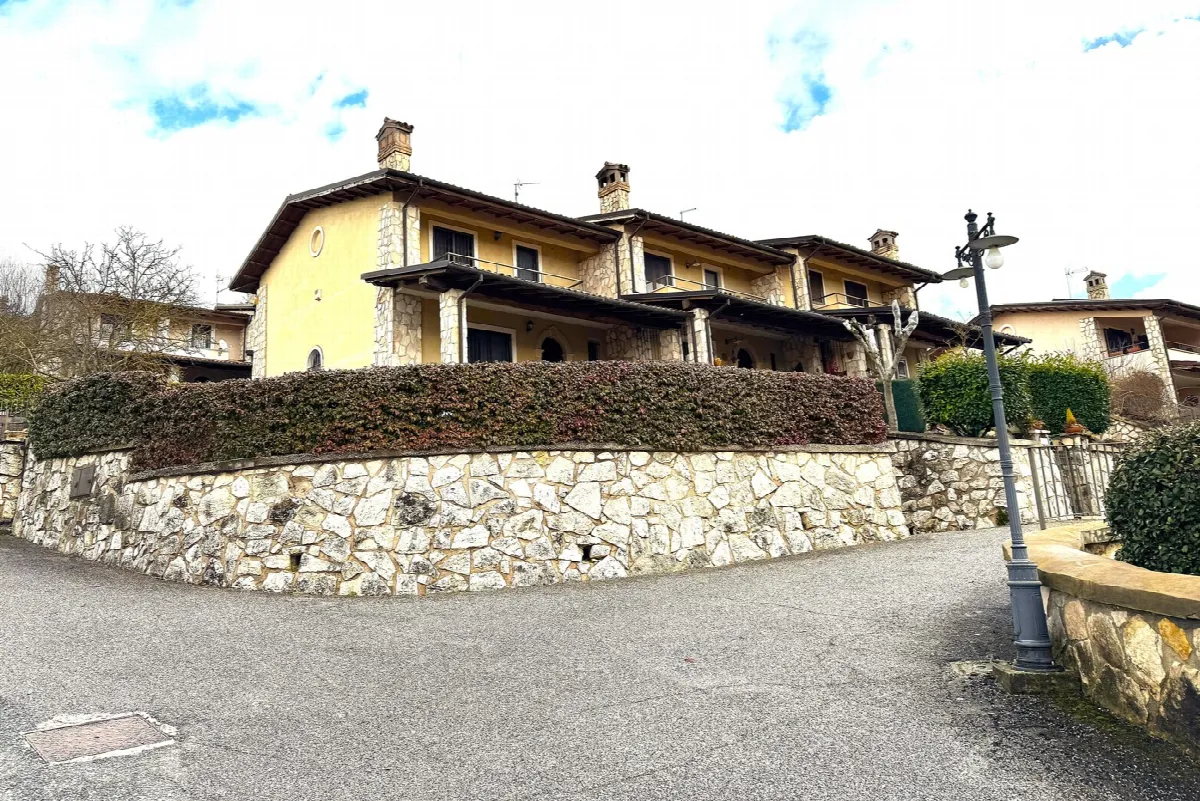 Villetta a schiera in vendita ad Avezzano - foto 3