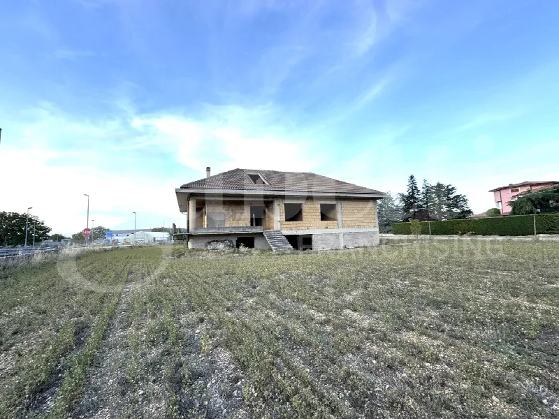 Villa in vendita a Trasacco - foto 10