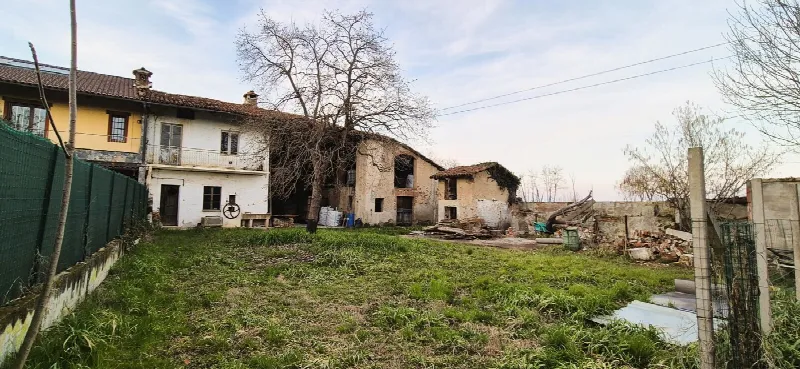 Rustico/Casale in vendita a Pinerolo - foto 1